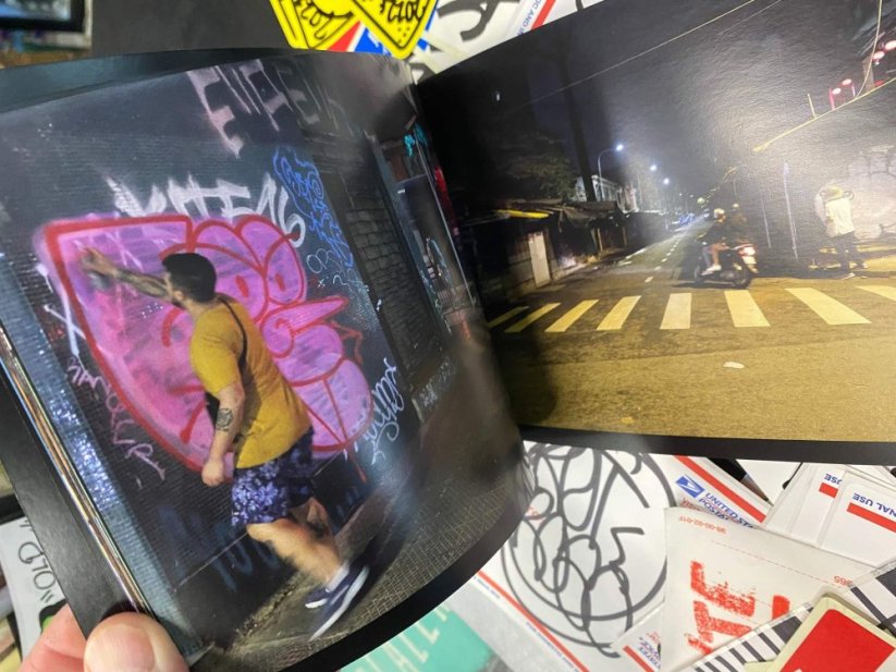 Upper Hand magazine vol.4